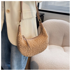 Fluffy Tote Bag Plush Underarm Bag Ladies Fluffy Shoulder Bag 22425