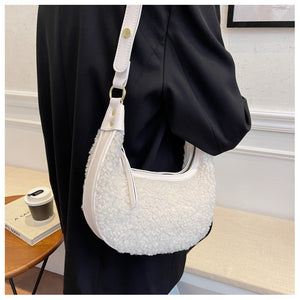 Fluffy Tote Bag Plush Underarm Bag Ladies Fluffy Shoulder Bag 22425