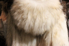 Load image into Gallery viewer, knitted Real Raccoon fur with big hood overcoat jacket long sleeve puff /Super warm/Natural style/Vintage FS13005