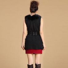 Load image into Gallery viewer, Women&#39;s Vest with Natural Fox Fur Collar and Placket