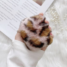 Load image into Gallery viewer, Leopard Print Earphone Case for Apple Airpods 1/2  Plush Headphone Case 22818