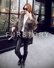 Load image into Gallery viewer, Women's Natural Fox Fur Coat Fashion Natural Color Full Sleeve