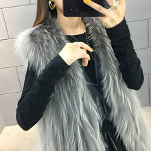 Load image into Gallery viewer, FS21120 Raccoon Fur Grass Stripe Vest Female Raccoon Dog Haining Slim Vest Autumn Winter Coat FS21107