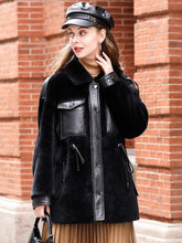 Load image into Gallery viewer, Real Fur Coat Sheepskin Pocket Small Fur Coat Sheepskin Fur Women&#39;s Coat FS21136
