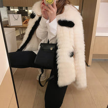 Load image into Gallery viewer, FS21122 Fur Coat Autumn and Winter 2021 New Car Stripe Fox Fur Grass Coat for Young Women