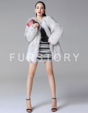 Load image into Gallery viewer, Women&#39;s Real Fox Fur Coat Long Sleeve Natural Color Fur Overcoat Women