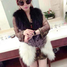 Load image into Gallery viewer, FS15295 Women&#39;s Real Fur Vest Winter Furry Double Color Handmade Knitted Natural Raccoon Fur Vest Female Fur Story