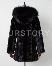 Load image into Gallery viewer, Women Real Fur Coat Natural Mink Fur Jacket Hood Winter Warm Fur Overcoat 17161