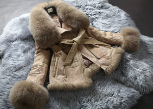 Genuine Leather Coat Full Pelt Fox Fur Collar Collar and Sleeve Cuff Jacket