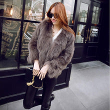 Load image into Gallery viewer, Women's Natural Fox Fur Coat Fashion Natural Color Full Sleeve