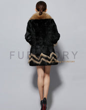 Load image into Gallery viewer, Natural Rabbit Fur Coat Supper Big Raccoon Fur Collar Women Overcoat Winter Outwear