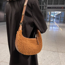 Load image into Gallery viewer, Fluffy Tote Bag Plush Underarm Bag Ladies Fluffy Shoulder Bag 22425