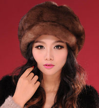 Load image into Gallery viewer, Women&#39;s Winter Hats Real Full Mink Fur Hats Women&#39;s Peaked Caps 13617